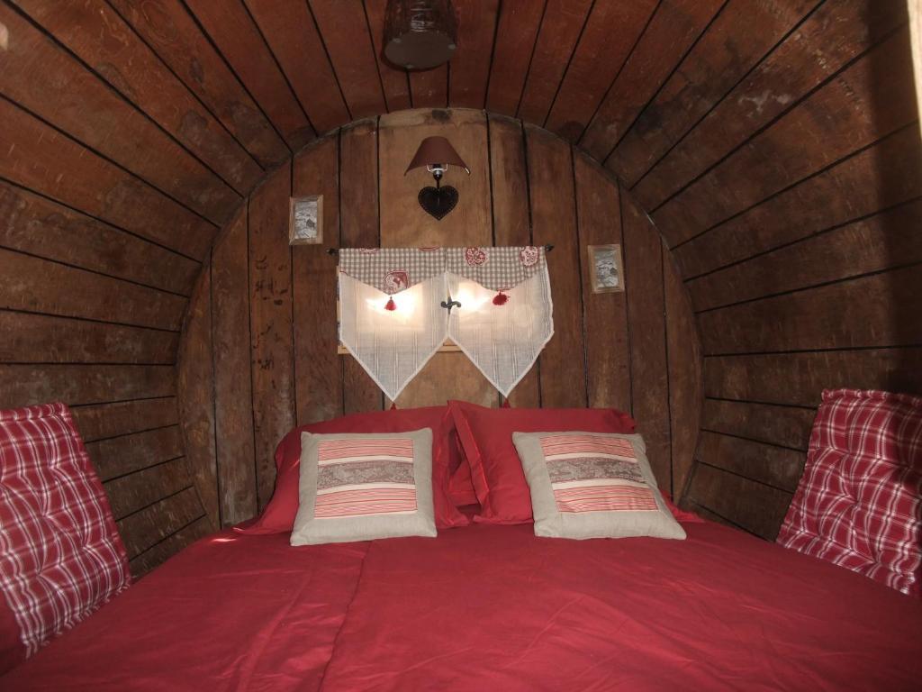 Domaine Du Grand Cellier - Insolite En Savoie Tournon Room photo